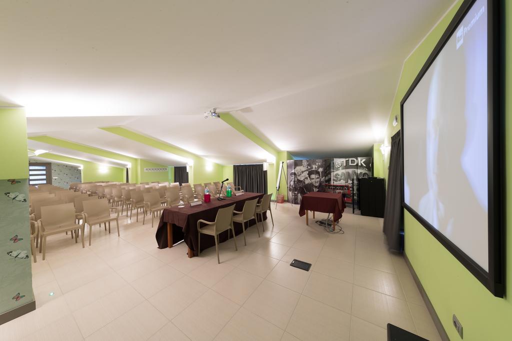 Hotel La Ninfea Montesilvano Marina المظهر الخارجي الصورة
