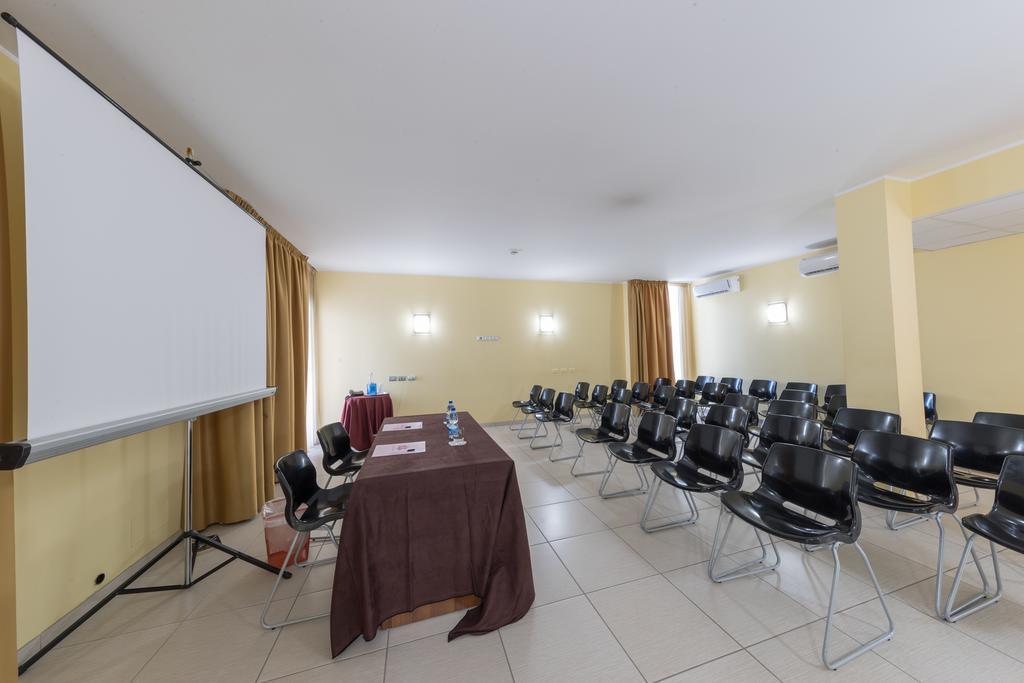 Hotel La Ninfea Montesilvano Marina المظهر الخارجي الصورة