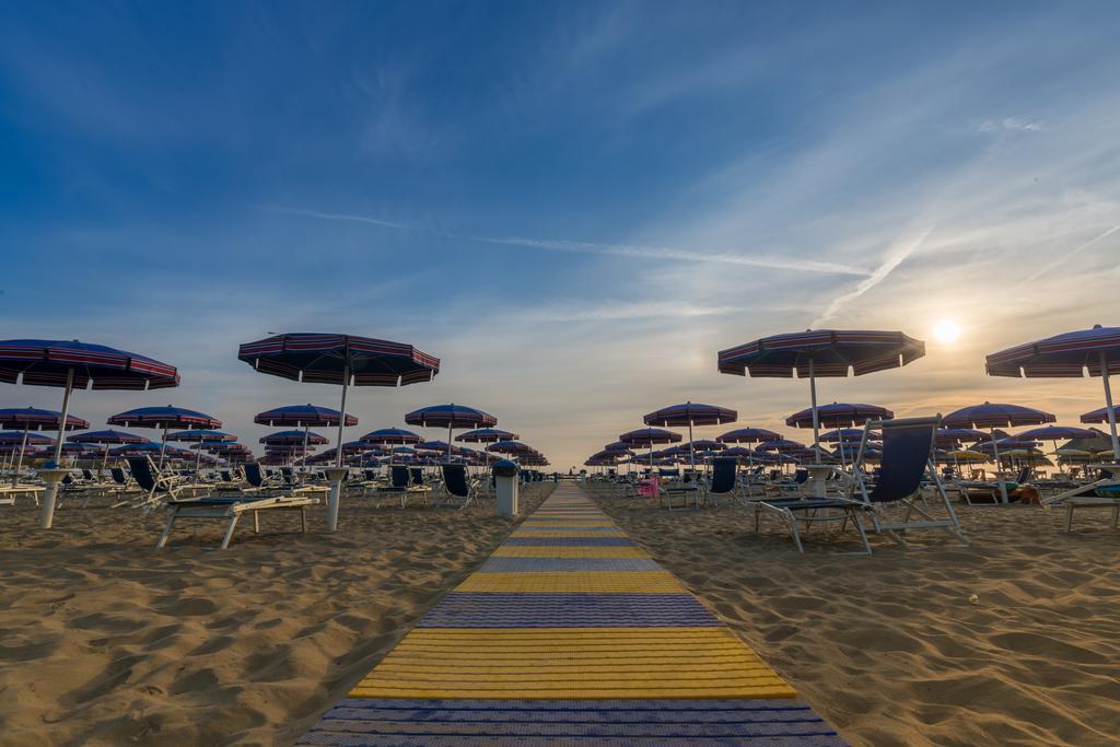 Hotel La Ninfea Montesilvano Marina المظهر الخارجي الصورة