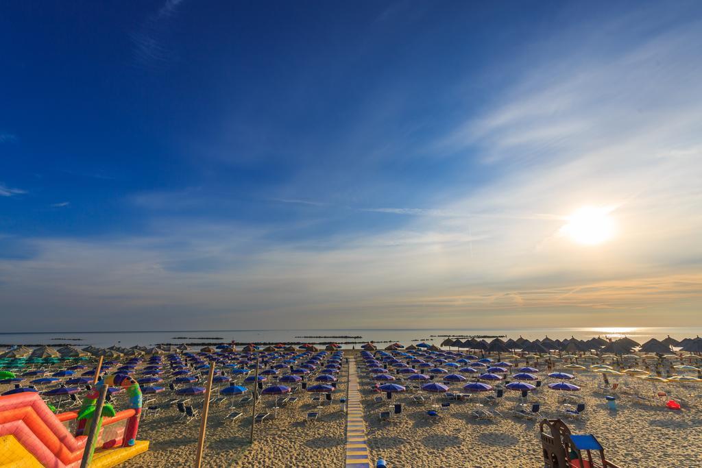 Hotel La Ninfea Montesilvano Marina المظهر الخارجي الصورة
