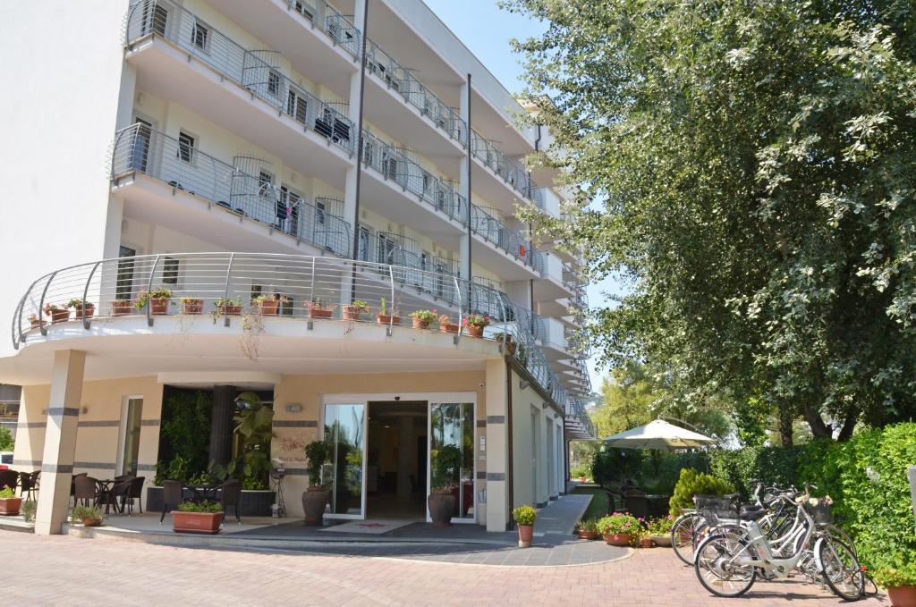 Hotel La Ninfea Montesilvano Marina المظهر الخارجي الصورة