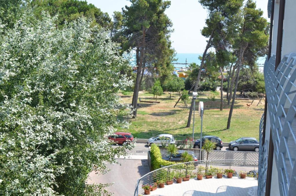 Hotel La Ninfea Montesilvano Marina المظهر الخارجي الصورة