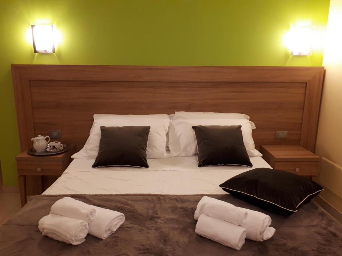 Hotel La Ninfea Montesilvano Marina المظهر الخارجي الصورة